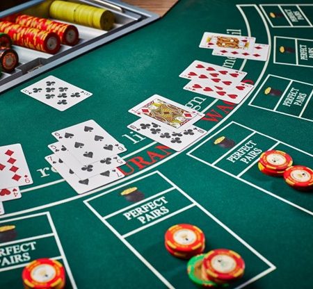 Cách Đếm Bài Trong Trò Blackjack Và Cách Để Bạn Có Được Chiến Thắng Trò Chơi Ở 8xbet